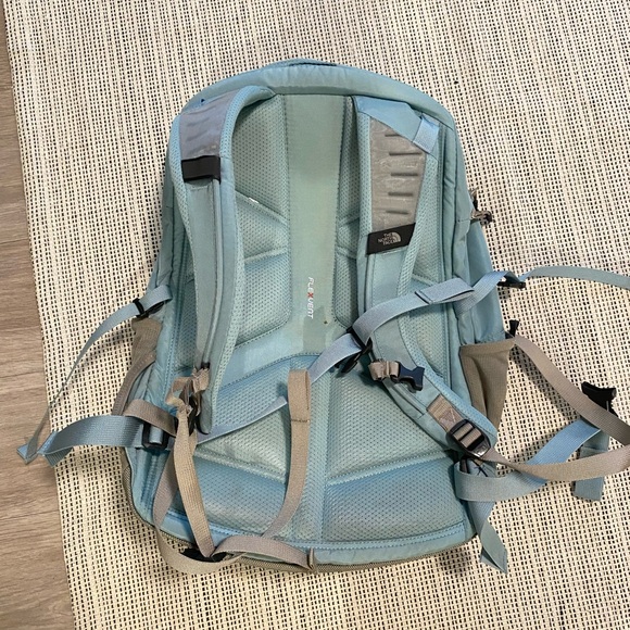Northface Borelias backpack 29L - Picture 2 of 5